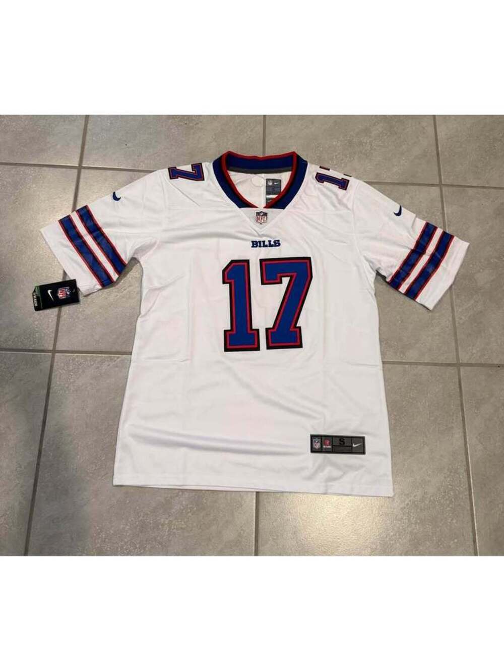 Josh Allen Buffalo Bills Jersey Adult Small NWT